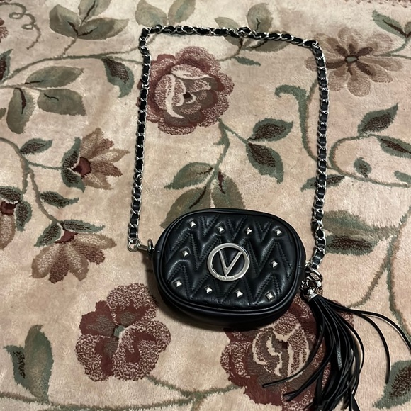 Valentino Arya black leather crossbody - Picture 3 of 8